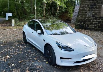 Tesla Model 3 108.000 km 21.900 &euro; Katlenburg-Lindau 37191