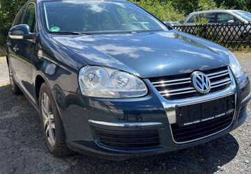 VW Golf 107.000 km 2.600 &euro; Göttingen 37081