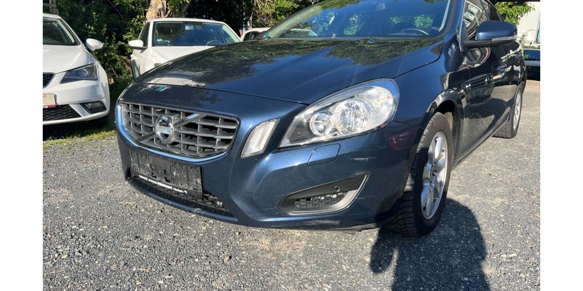 Volvo S60 122.000 km 8.900 &euro; Göttingen 37081